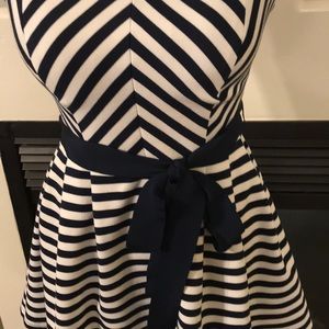 Forever 21 Dresses - 5/$20! Size L XXI Forever 21 Navy Strapless Dress Forever 21 Dresses - 5/$20! Size L XXI Forever 21 Navy Strapless Dress